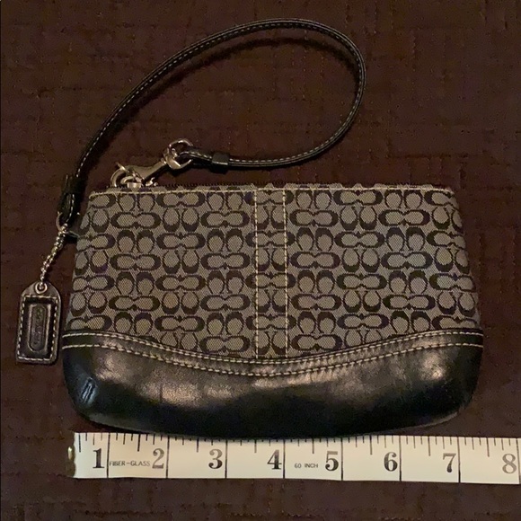 Coach Wristlet - Picture 5 of 6